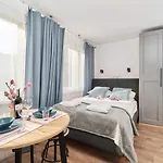 Center By Renters Wrocław