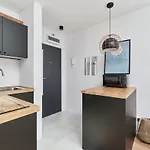 Apartament Center By Renters Wrocław