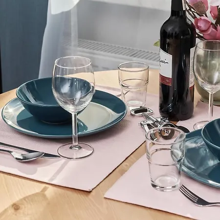 Center By Renters アパート